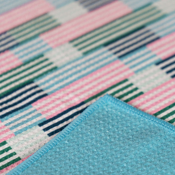 Links Towel: Stripe It